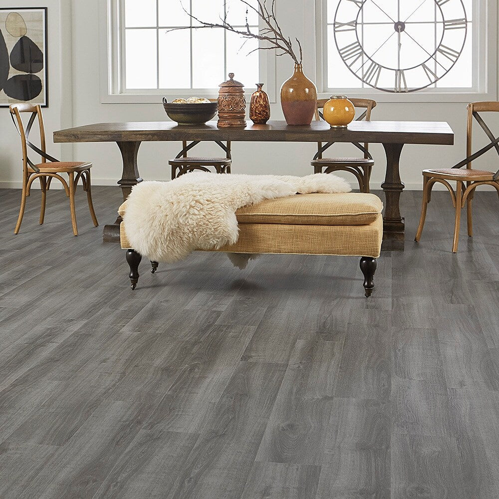 Pergo DuraCraft +WetProtect Heirloom Estate Oak 20-mil x 7-1/2-in W x 47-in L Waterproof Luxury Vinyl Plank Flooring ( 17.43-sq ft Carton )