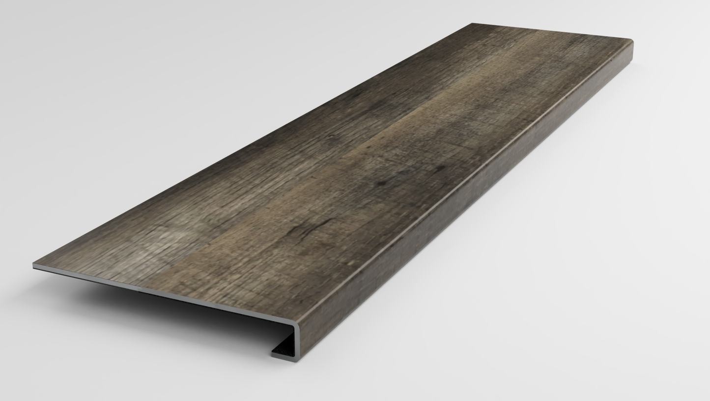 Korlok Reserve | Charred Weather Pine Stair Tread