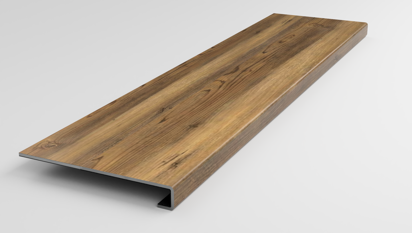 Saddle Ridge Stair Tread