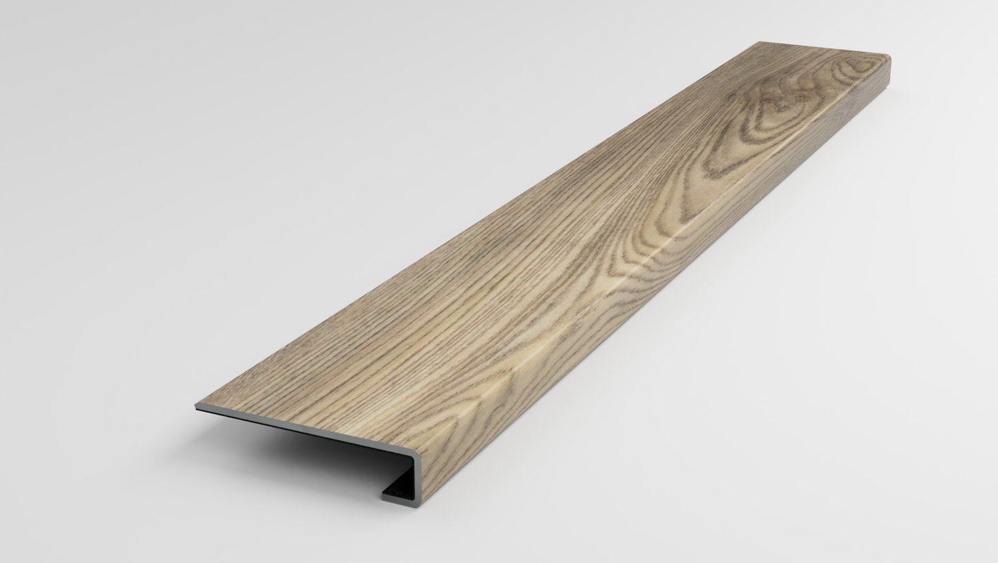 Floorte | Distinction Plus | Ash Oak Stair Tread