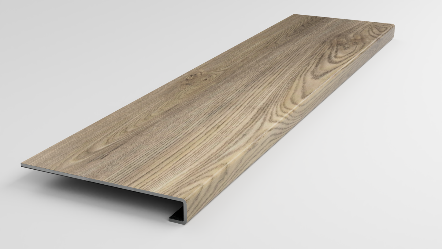 Floorte | Distinction Plus | Ash Oak Stair Tread