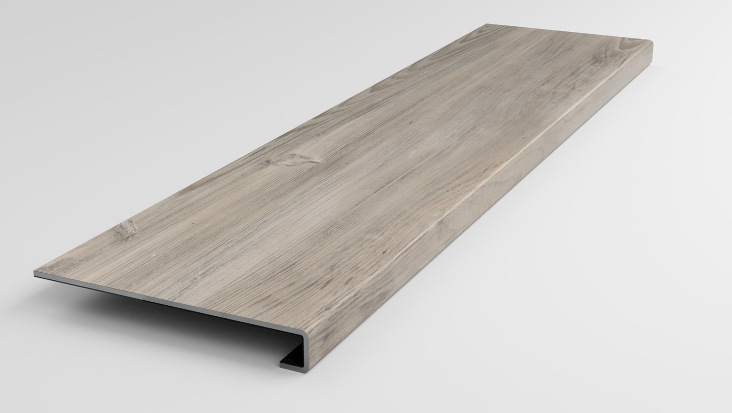 Boardwalk 7 | Barnwood Pine Stair Tread