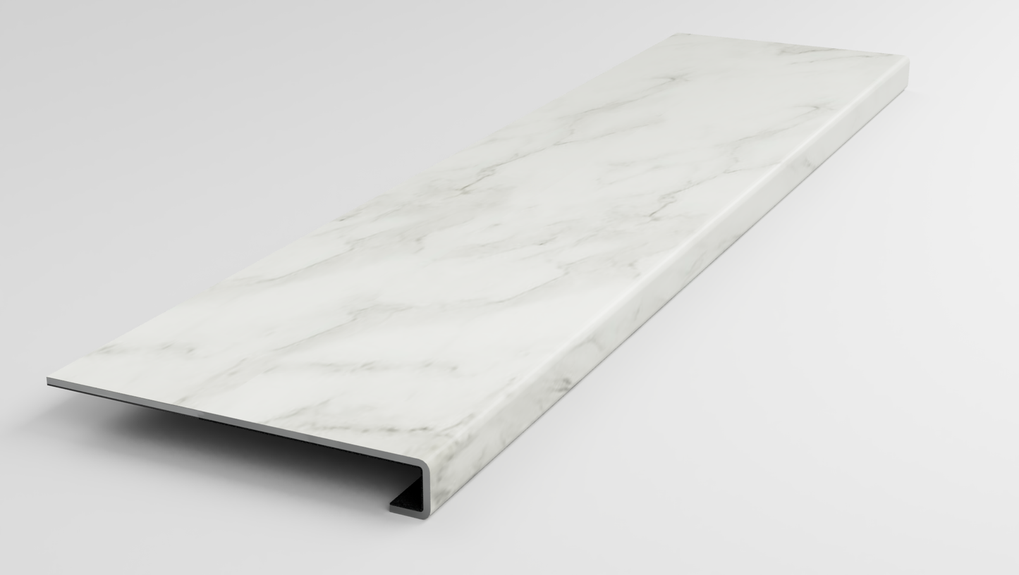 Everlife | XL Trecento | Calacatta Venosa Gold Stair Tread