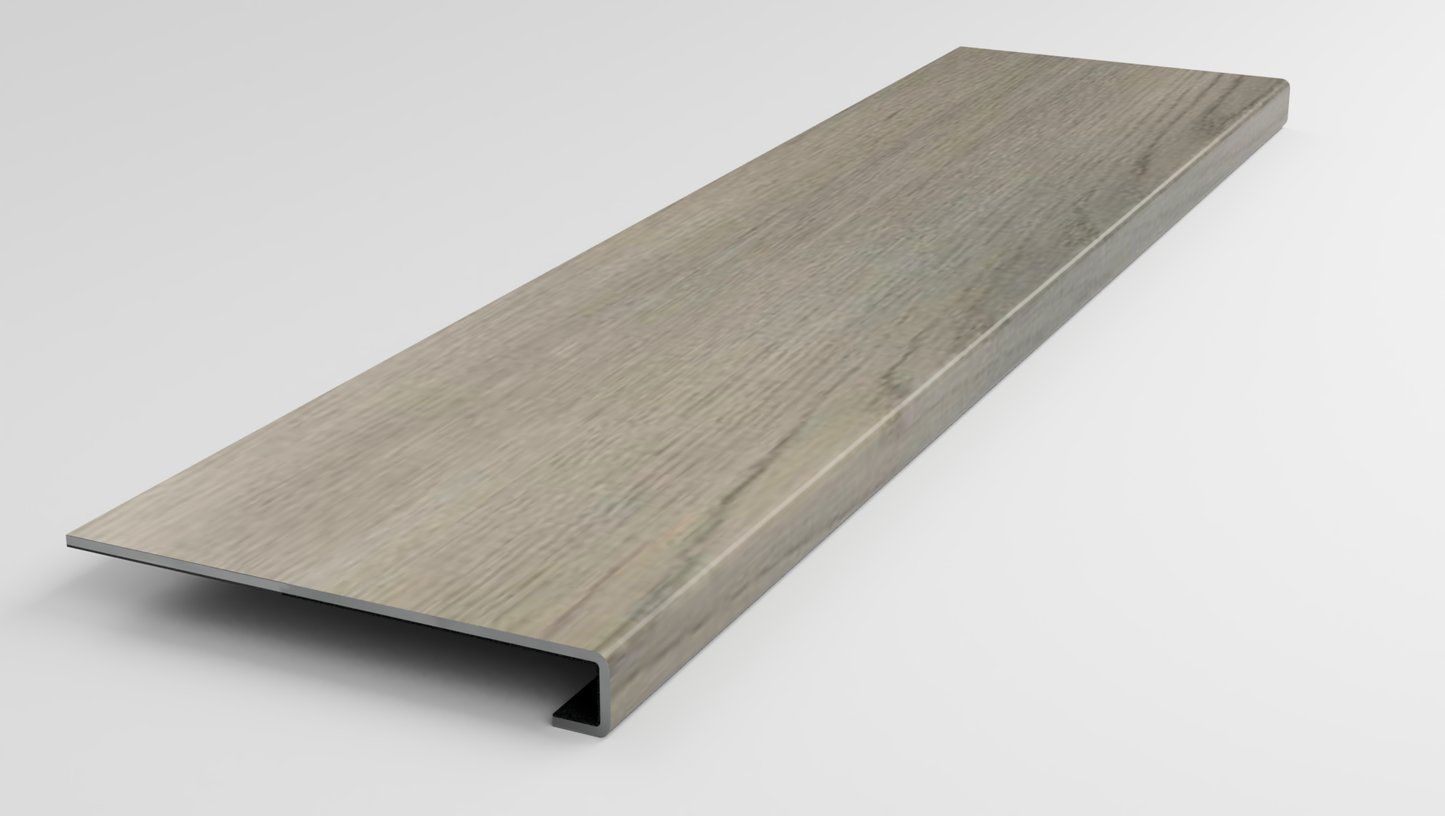 7 Series | Ecru Oak Stair Tread