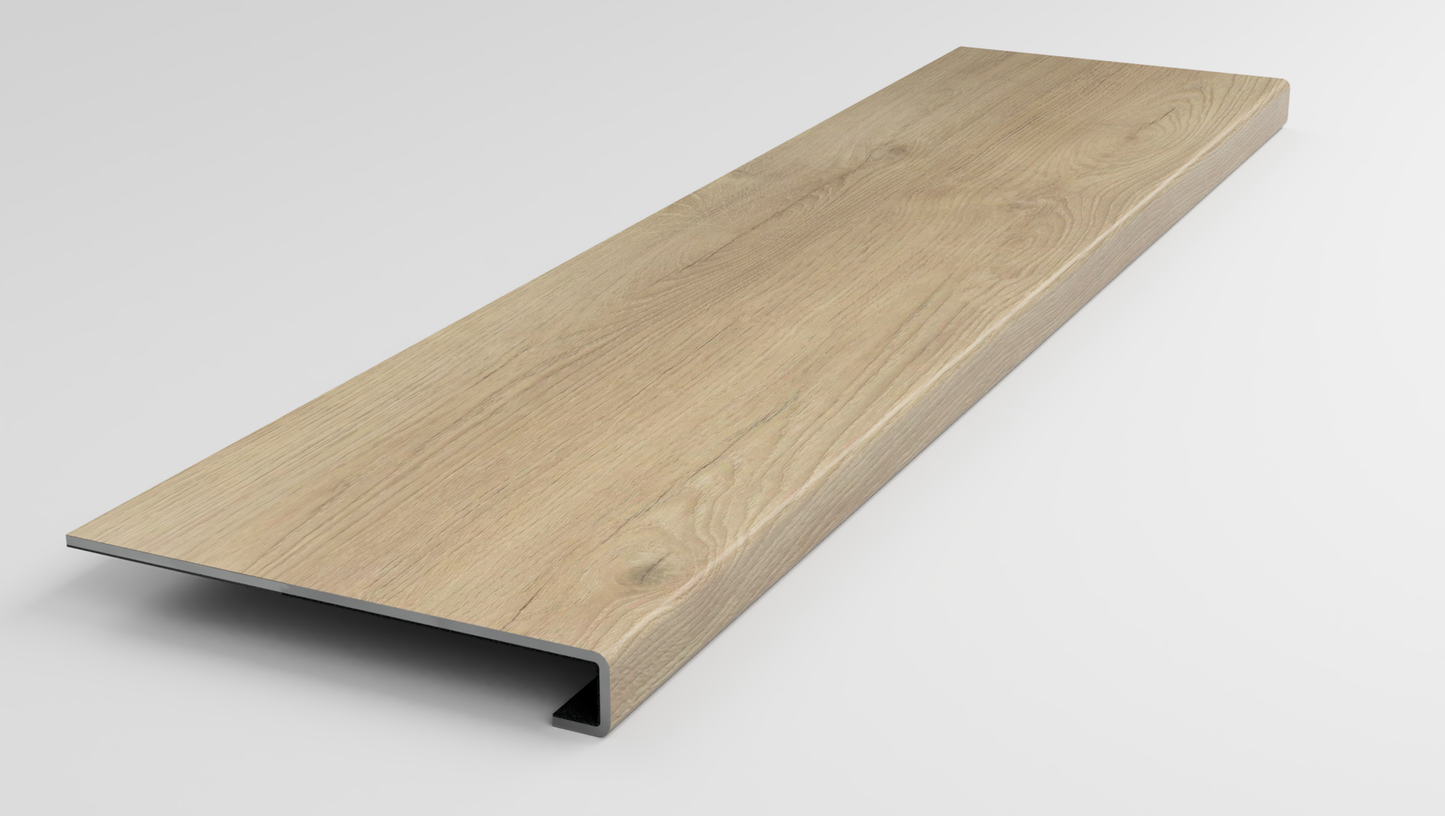 Floorte Classic | Titan HD Plus Platinum | Essential White Stair Tread