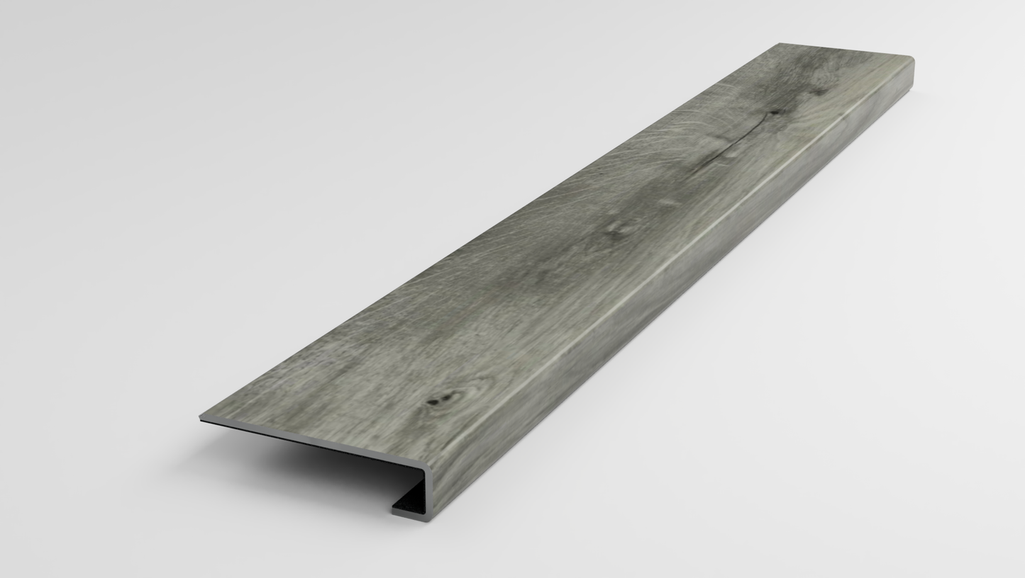 Korlok Reserve | Grey Oiled Oak Stair Tread