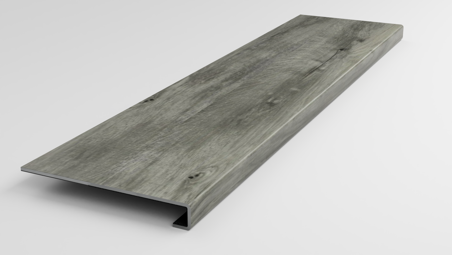 Korlok Reserve | Grey Oiled Oak Stair Tread
