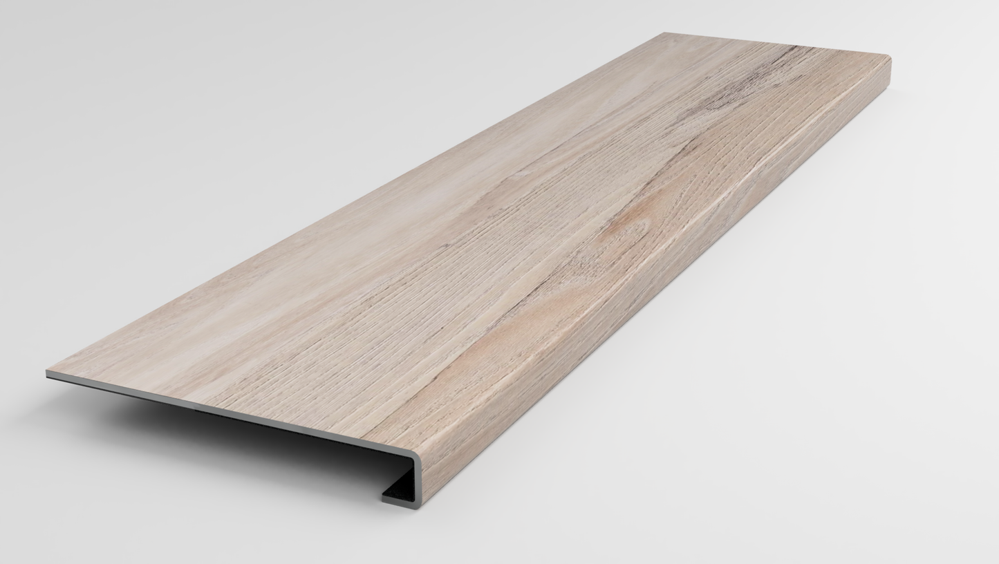 ADURA APEX | Spalted Wych Elm Dew Stair Tread