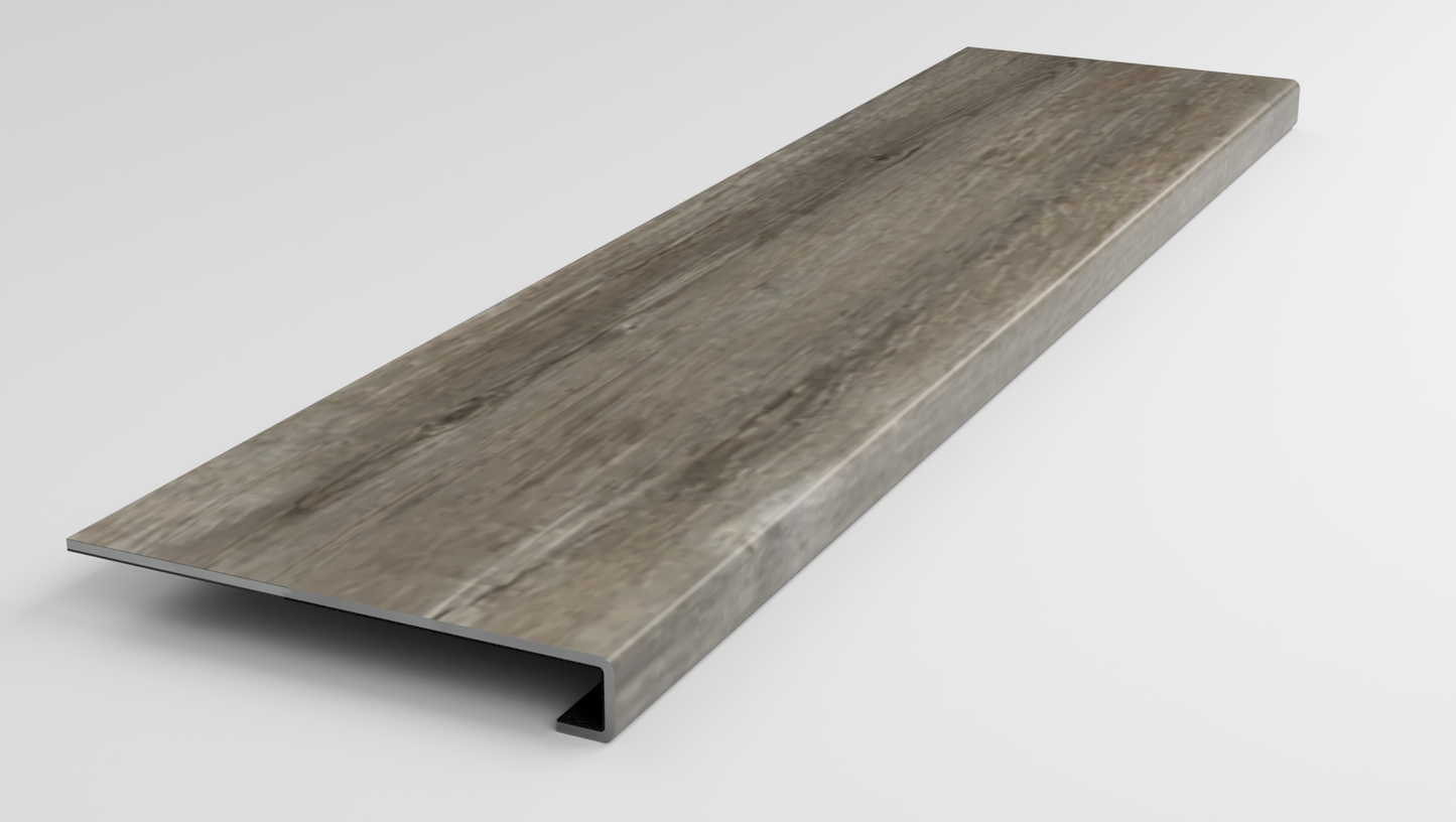 SolidTech Essentials | Everett Park | Turntable Stair Tread